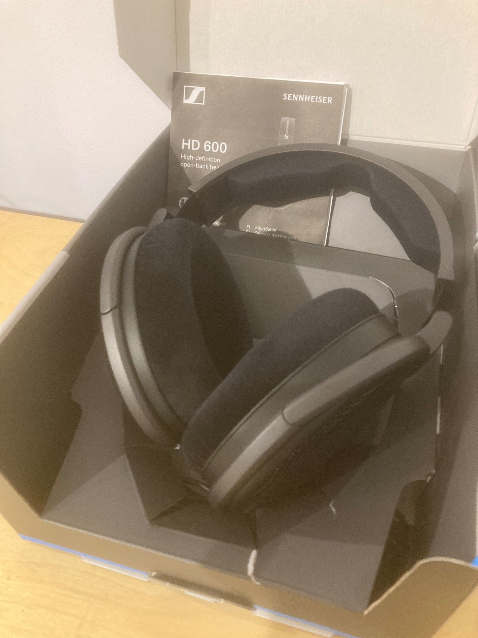 Sennheiser HD600 - OPEN BOX - Oxford Audio Consultants