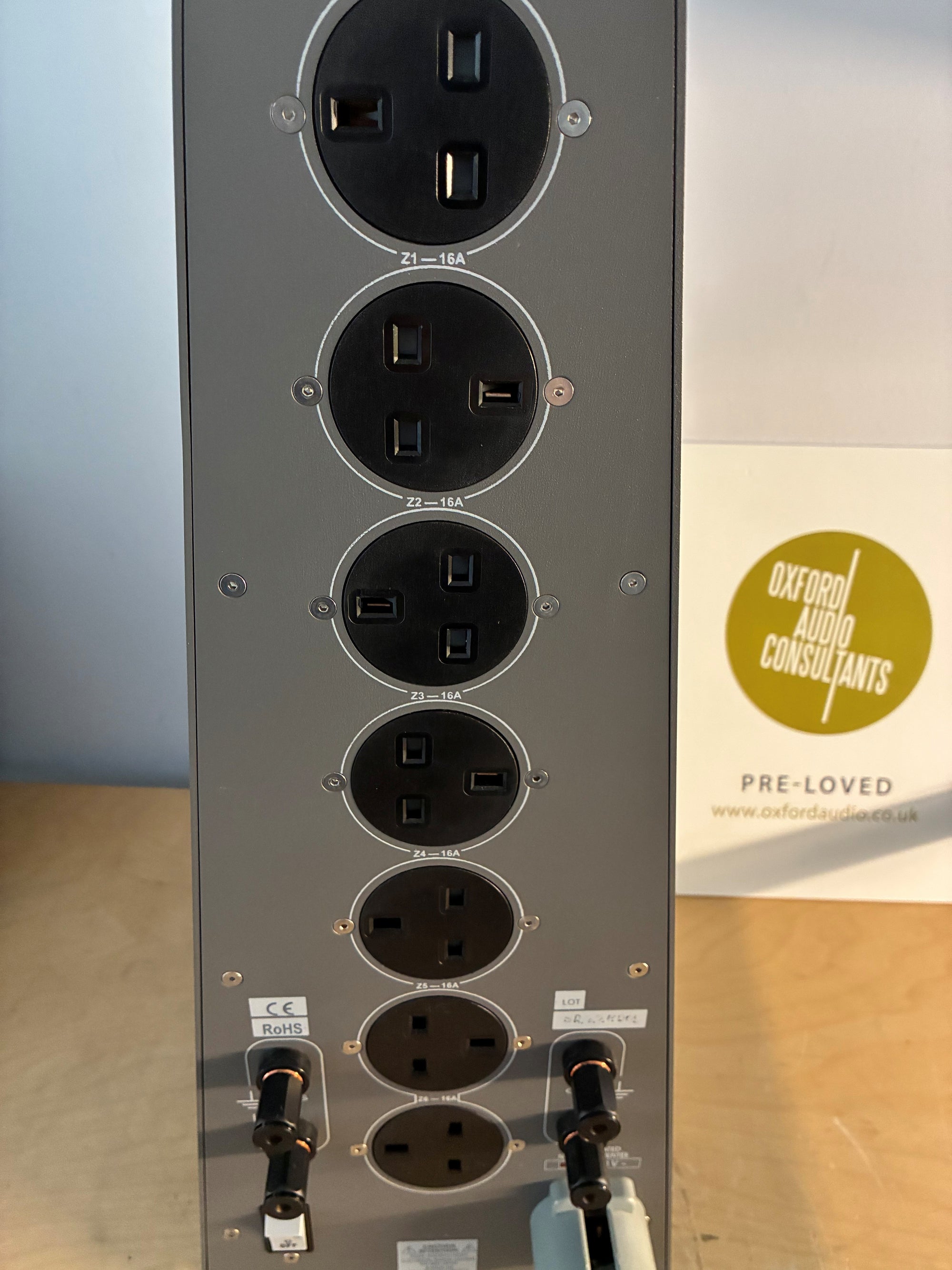 Everest 8000 Power Conditioner - pre-owned