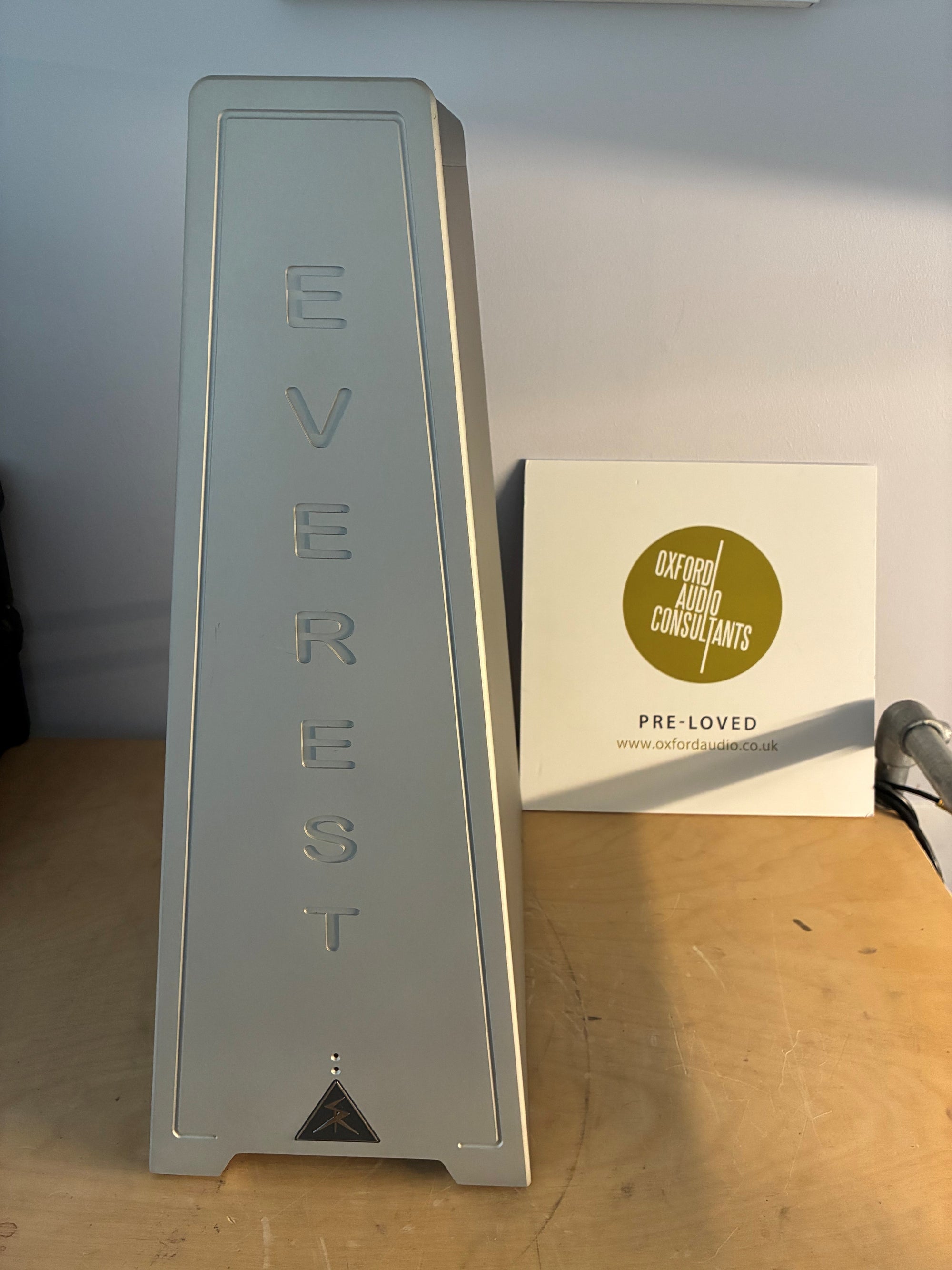 Everest 8000 Power Conditioner - pre-owned