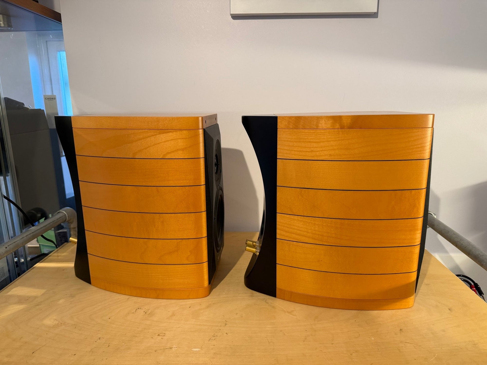 Cremona Auditor M &amp; Stands - Previously owned - Oxford Audio Consultants