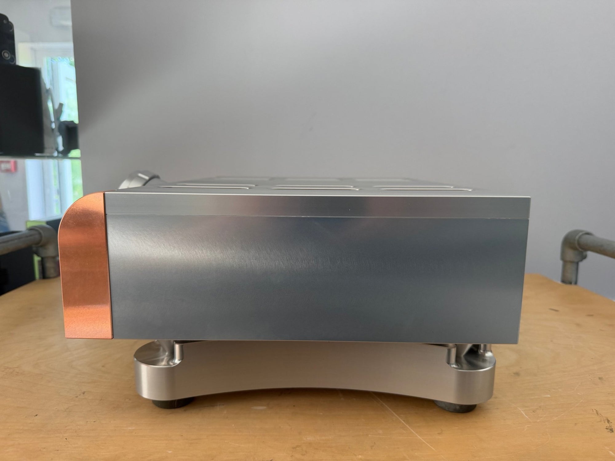 Dan D'Agostino Momentum HD preamp in silver - Oxford Audio Consultants