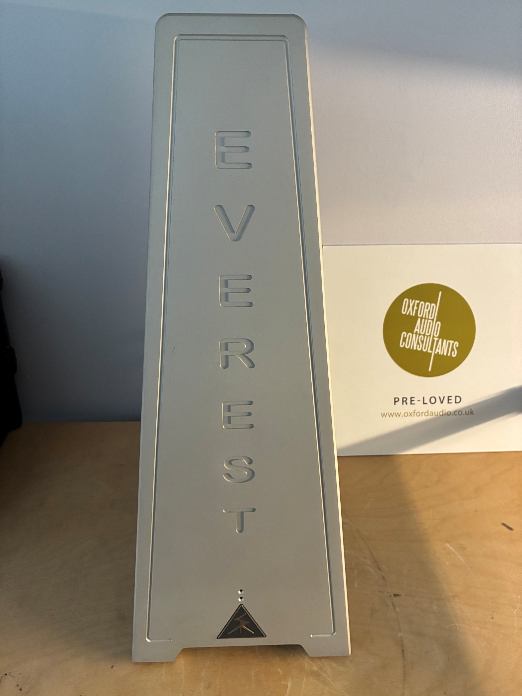 Everest 8000 Power Conditioner - pre-owned