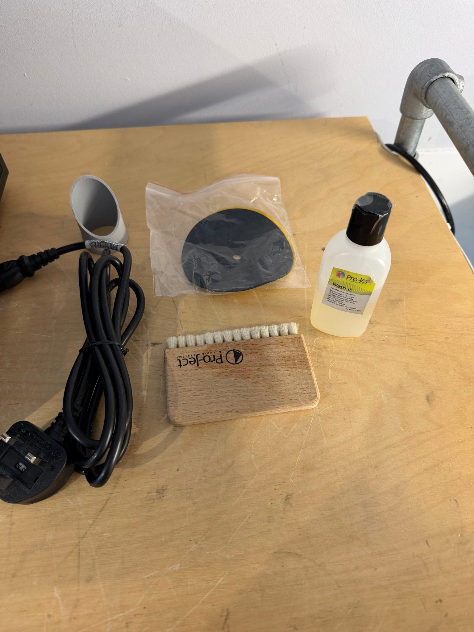 Pro-Ject Vinyl Cleaner VCS2 - Oxford Audio Consultants