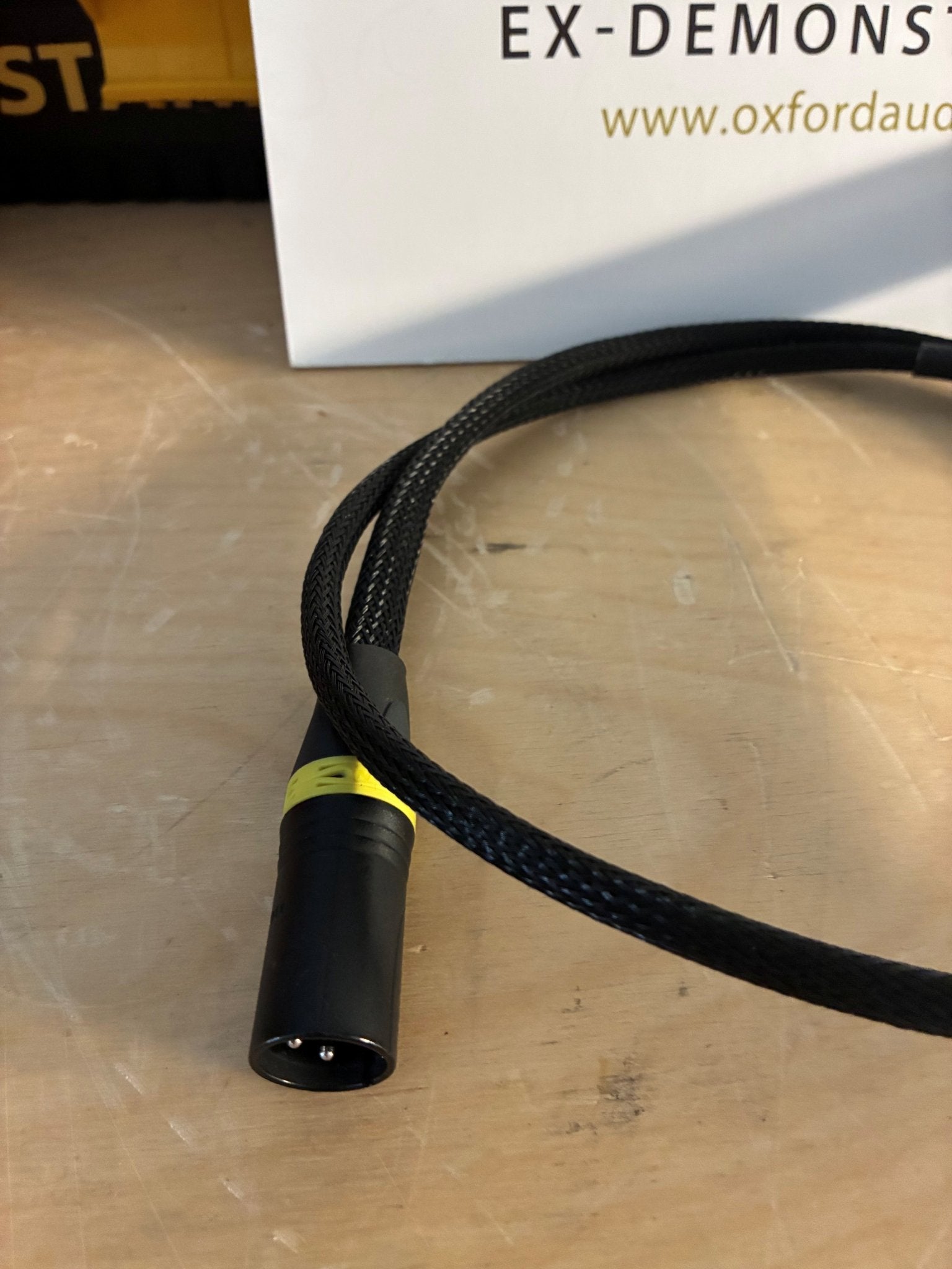 Signature Super ARAY Digital 1XLR to 1XLR AES/EBU 1m - ex demo - Oxford Audio Consultants