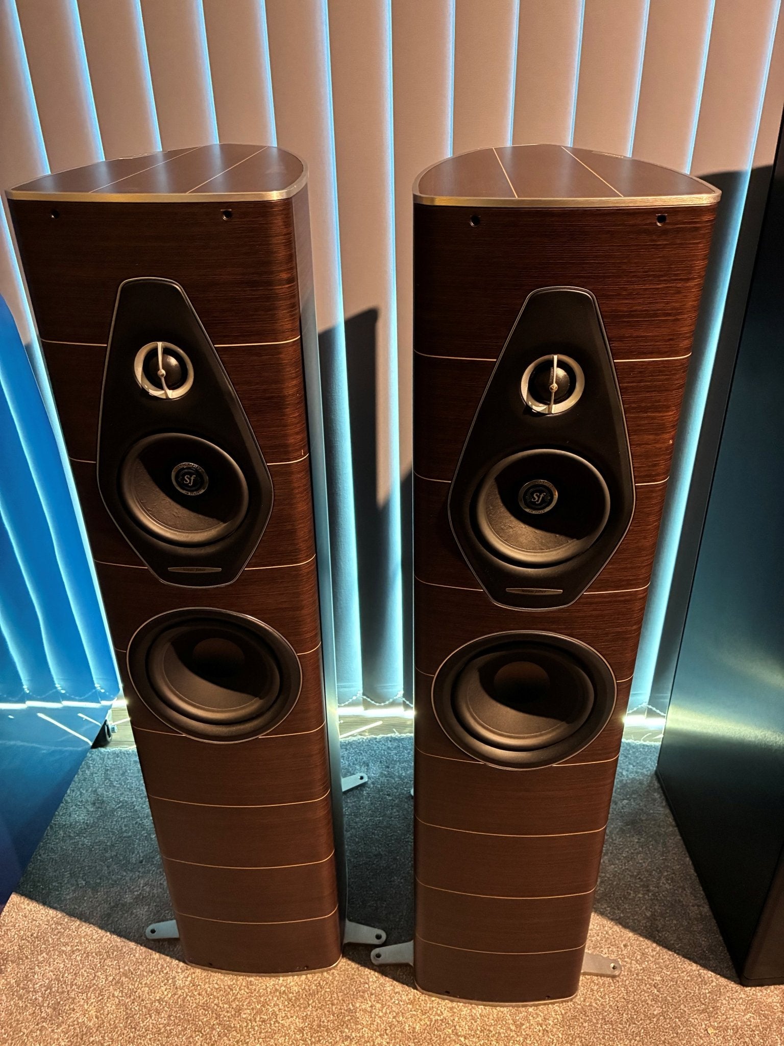 Sonus Faber Olympica Nova 2 - ex demo ( wenge ) - Oxford Audio Consultants