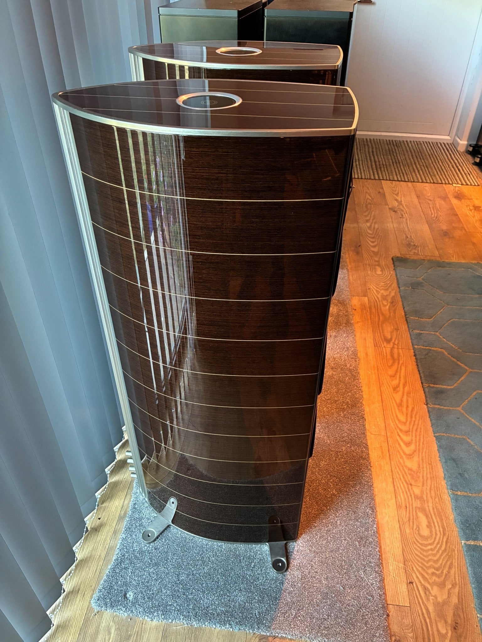 Sonus Faber Serafino Tradition Wenge - previously owned - Oxford Audio Consultants